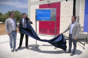 Representantes del Ayuntamiento de Vila-seca, la Agencia Catalana del Agua y el CAT han inaugurado las nuevas instalaciones.